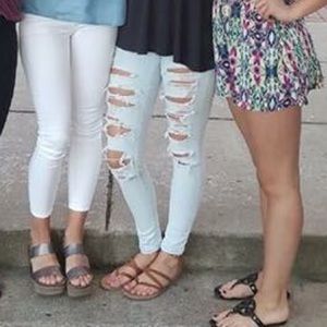 american eagle light wash ripped jeans